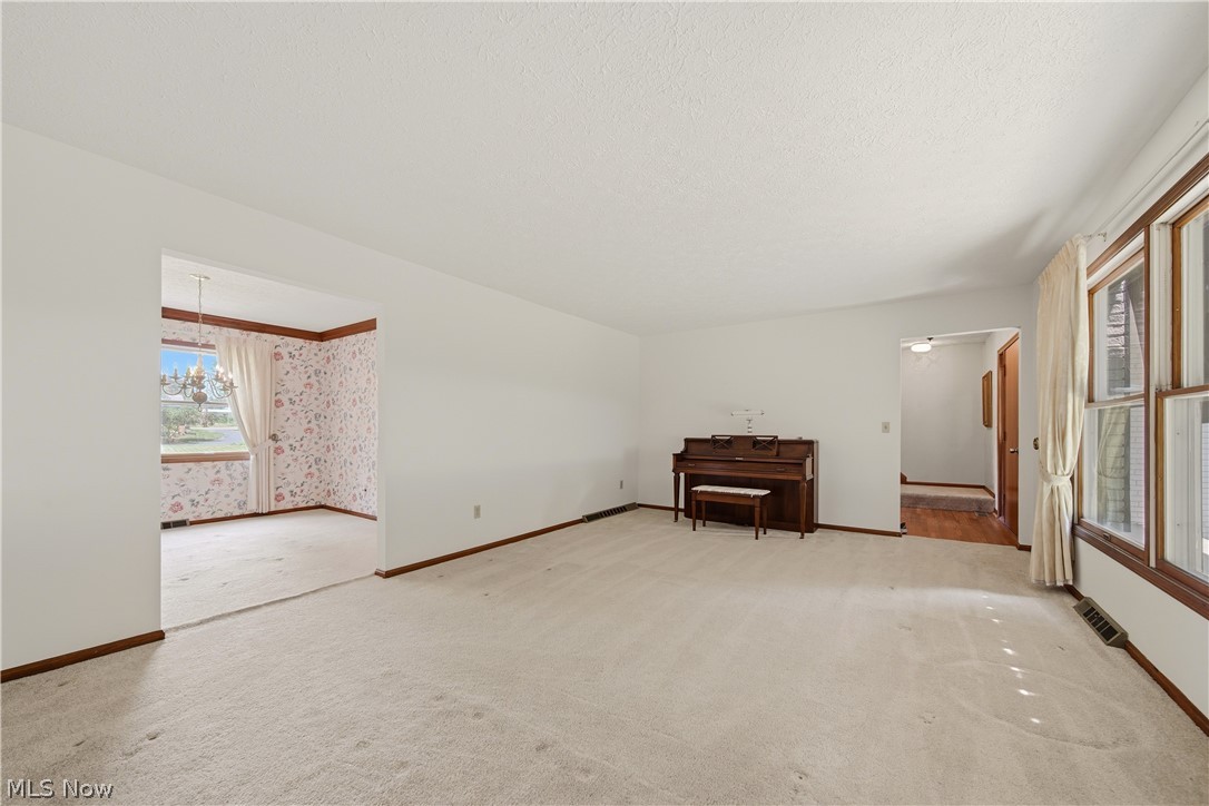 Village/Hartville - Residential