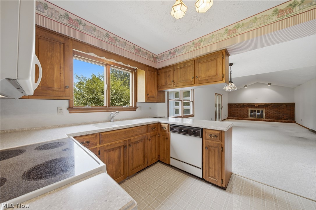 Village/Hartville - Residential