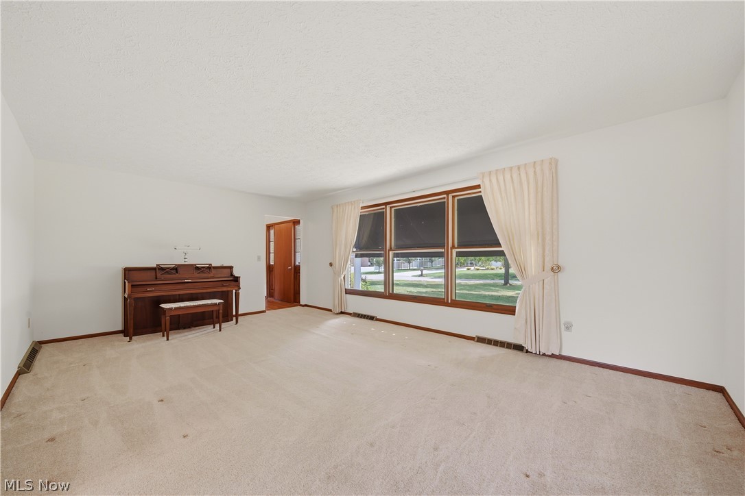 Village/Hartville - Residential