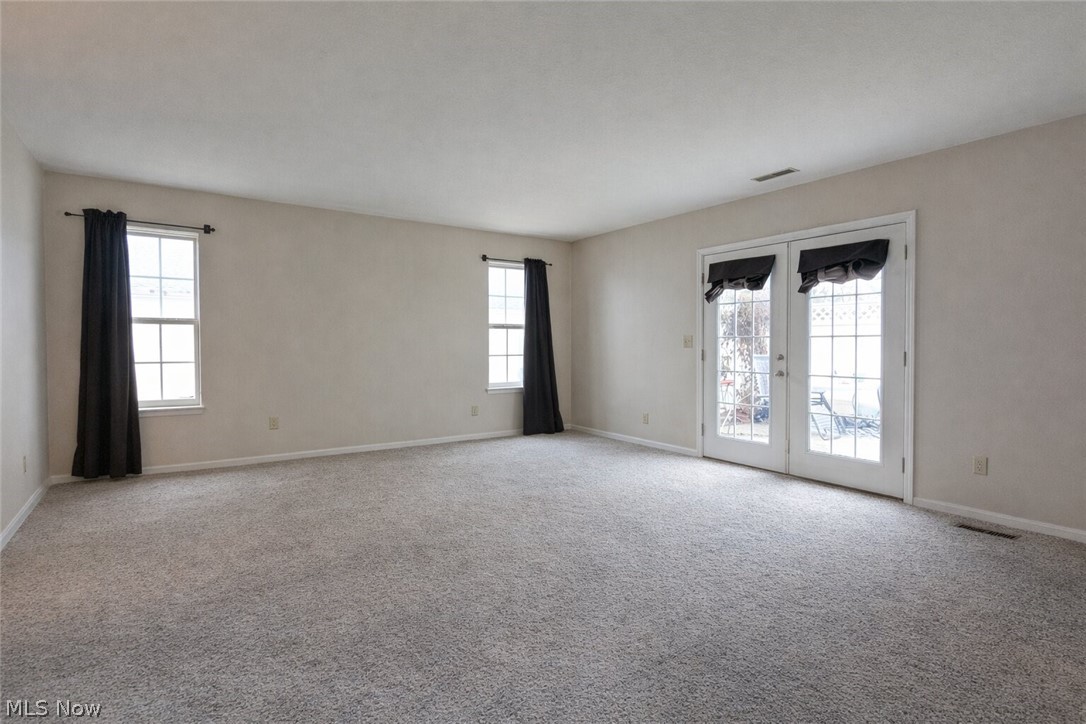 Village/Scioto Mdws Condo - Residential