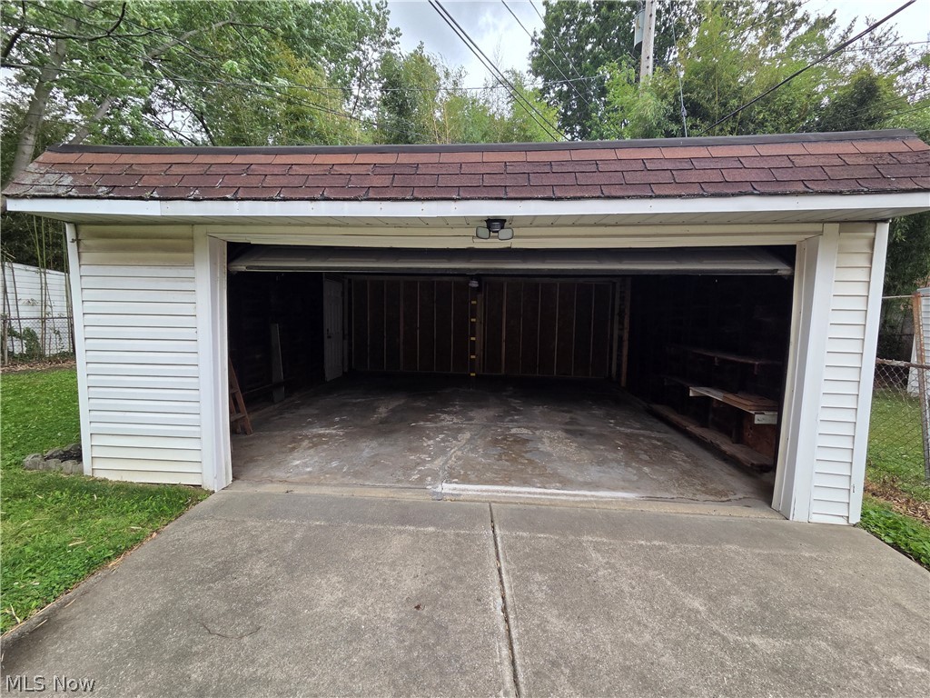 Bruce Ave - Residential Income