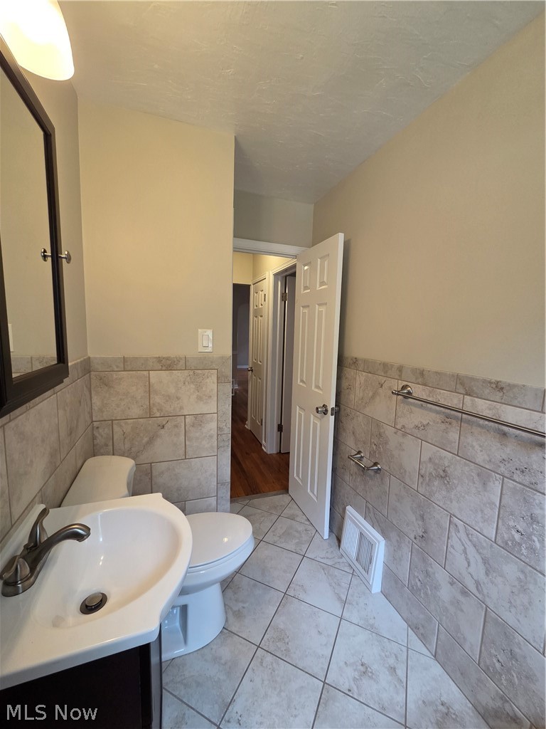 Bruce Ave - Residential Income