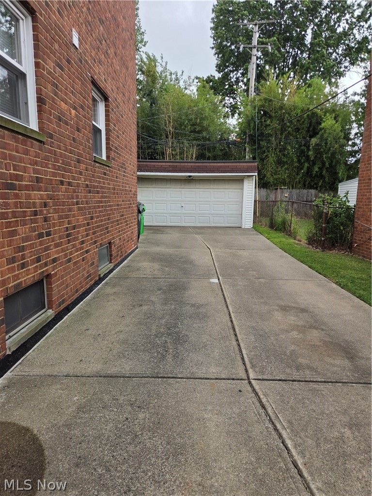 Bruce Ave - Residential Income