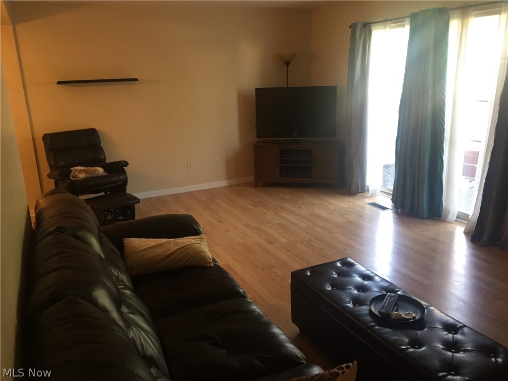 Fairfax Manor Condo - Residential Lease