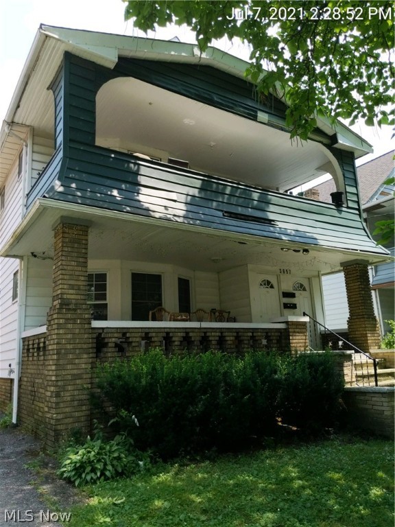 Great investment property! Great cash flow! Newer furnaces and newer hot water tanks! Newer vinyl replacement windows! Long time tenants in both units.