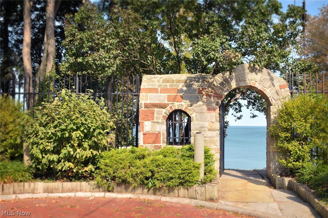 Beach Cliff 04 - Residential