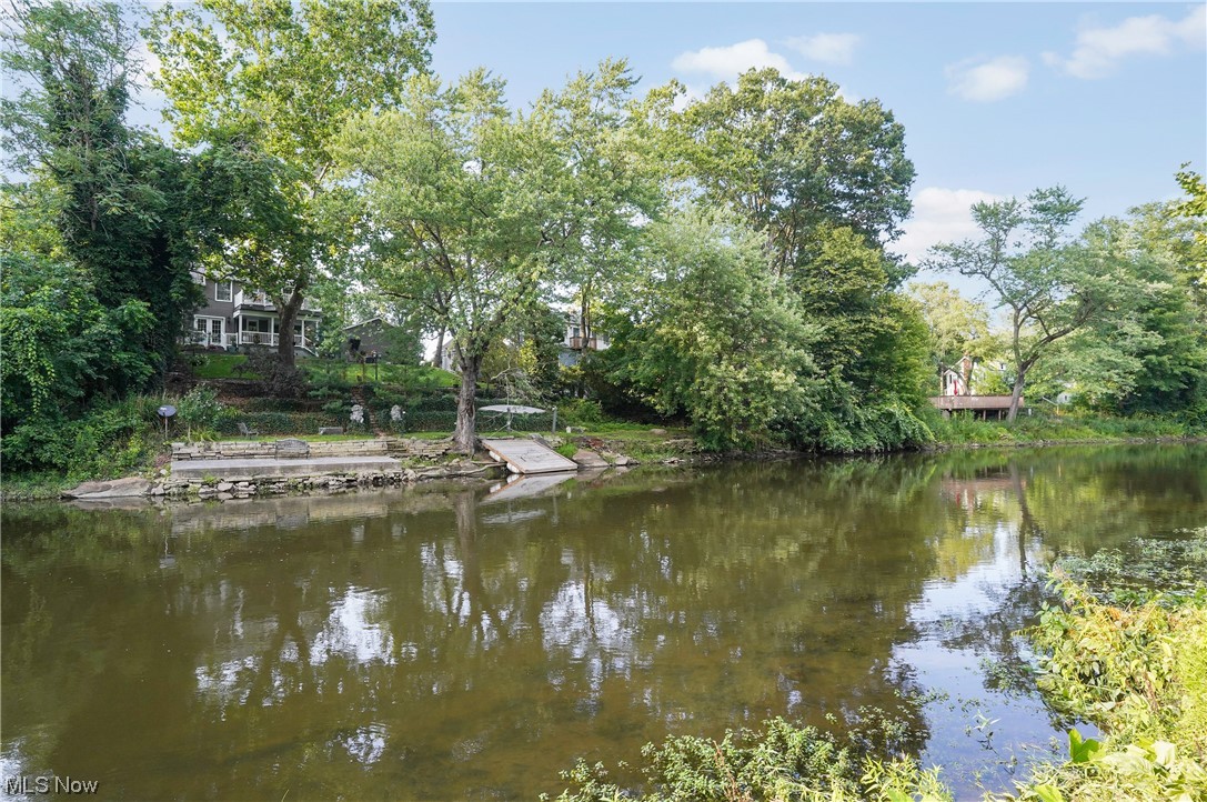 Cuyahoga River Estate - Residential