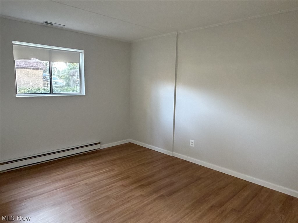 Ridgeglen Place Condo - Residential