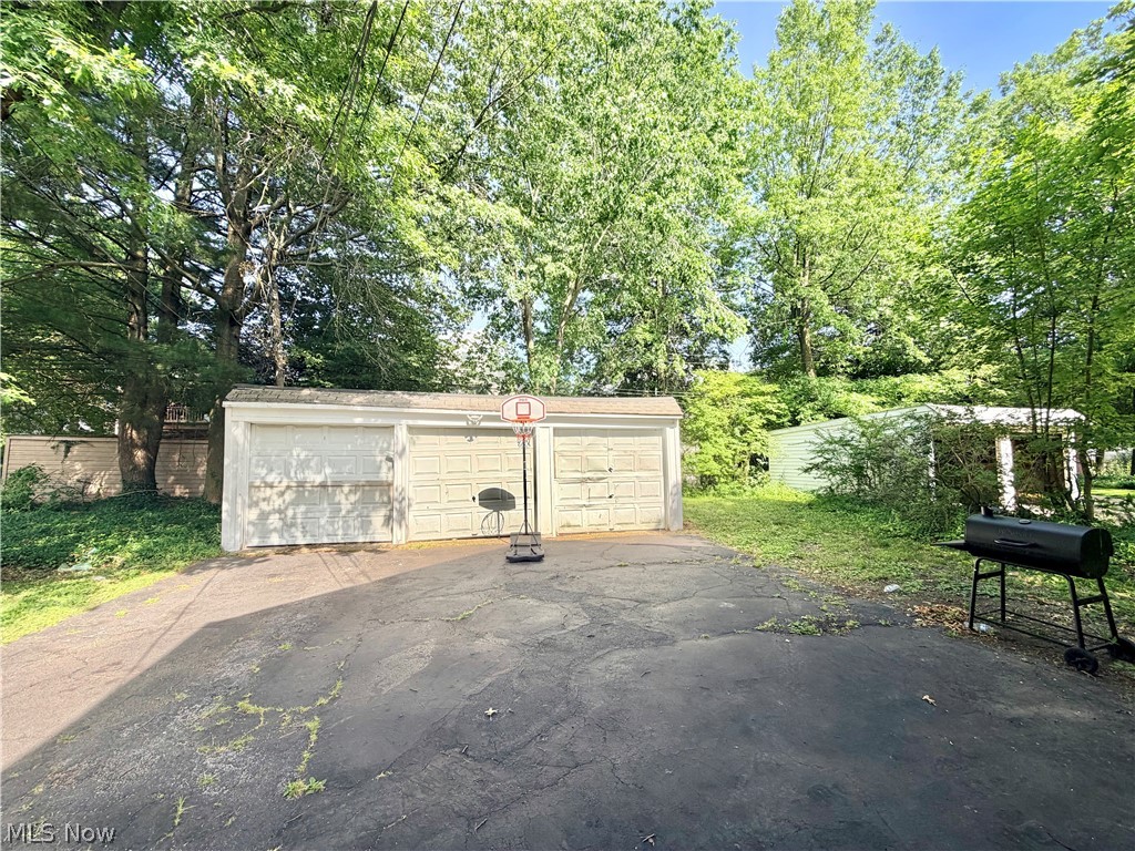 Oakwood Terrace - Residential Income