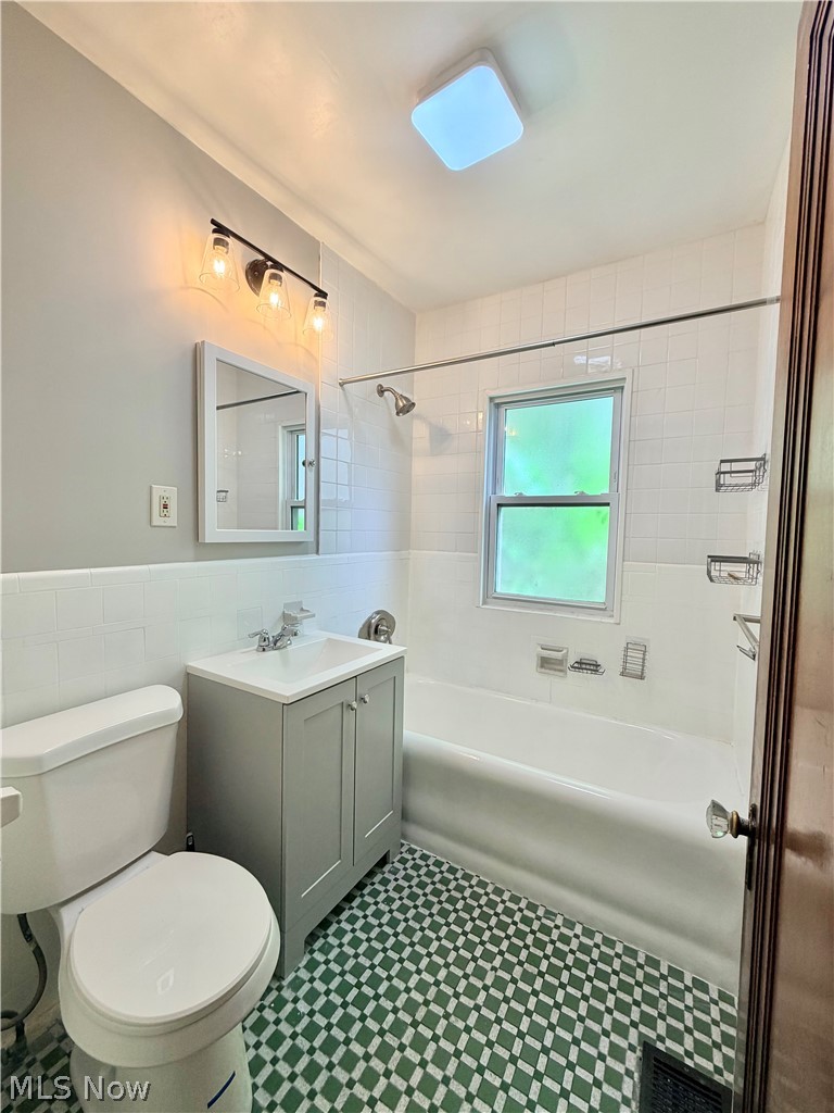 Oakwood Terrace - Residential Income