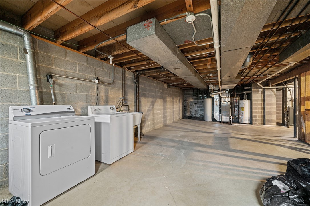 Regal Arms Condo - Residential