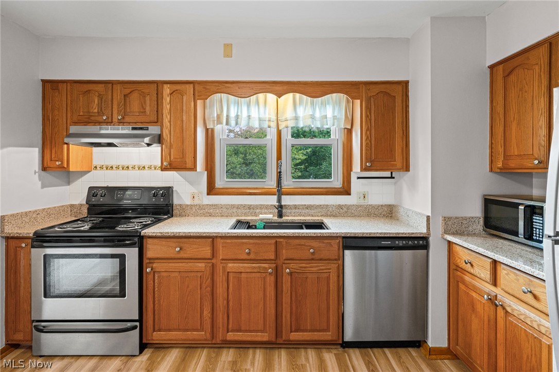 Regal Arms Condo - Residential