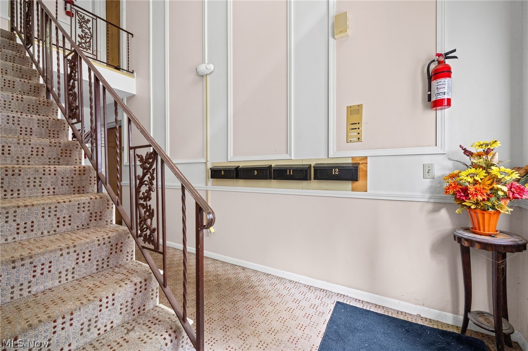 Regal Arms Condo - Residential