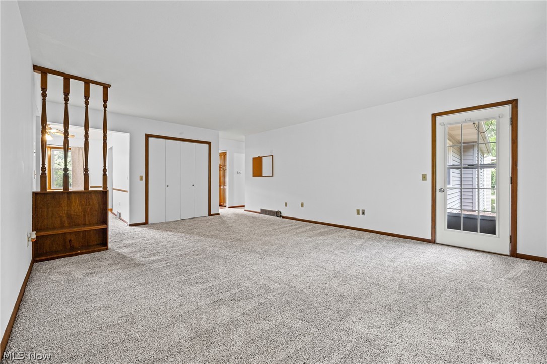 Regal Arms Condo - Residential