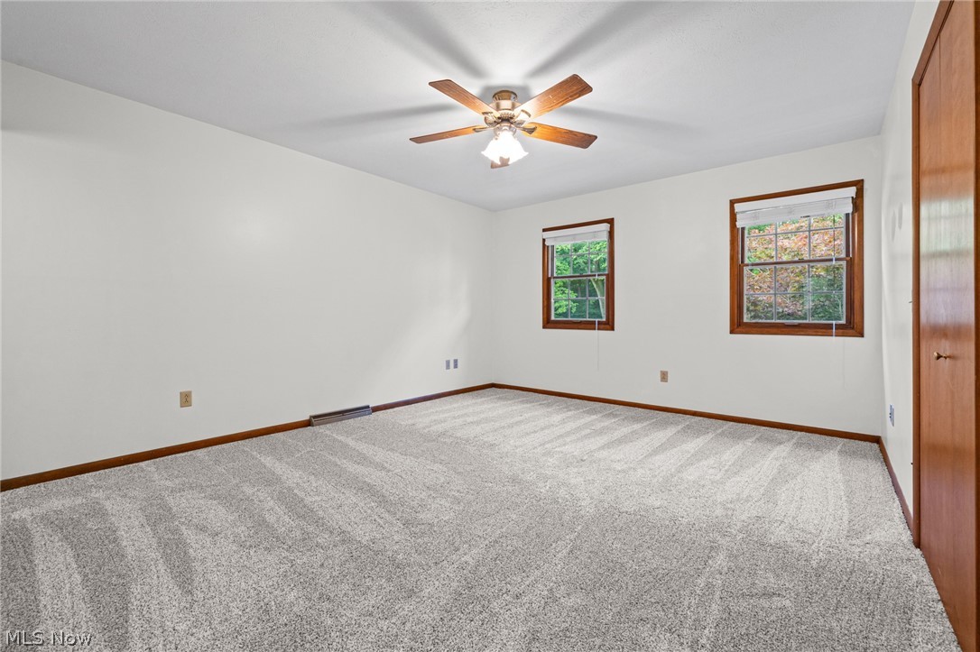 Regal Arms Condo - Residential