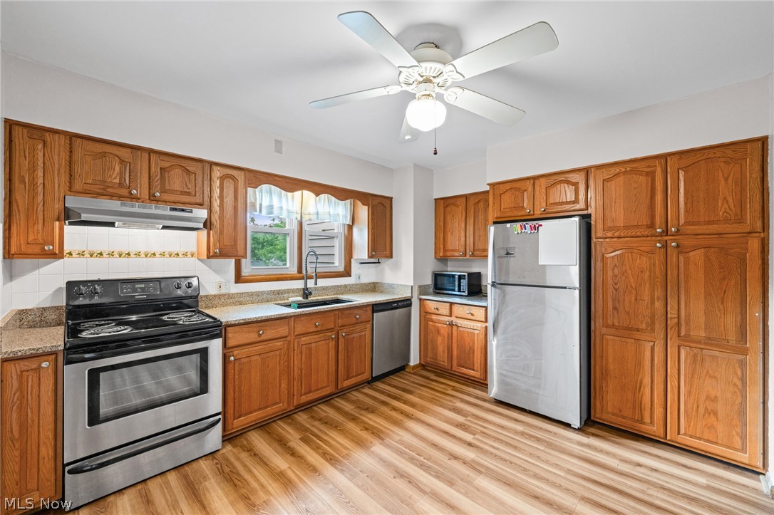 Regal Arms Condo - Residential