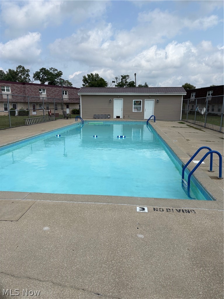 Oxford Heights Condo - Residential