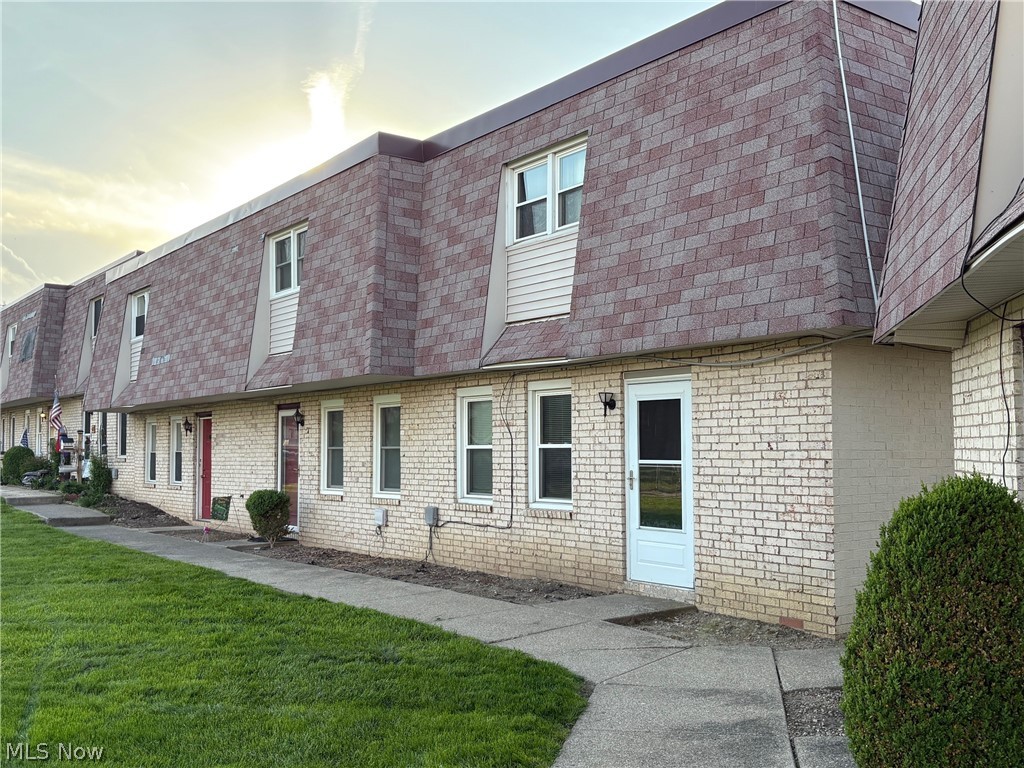 Oxford Heights Condo - Residential