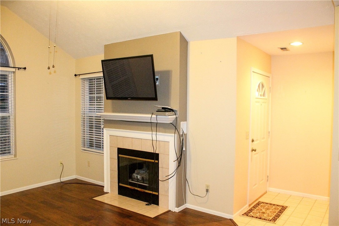 Villas At Oregon Trails Condo - Residential