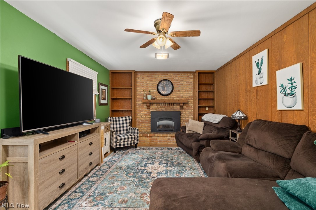 Village/Lexington - Residential