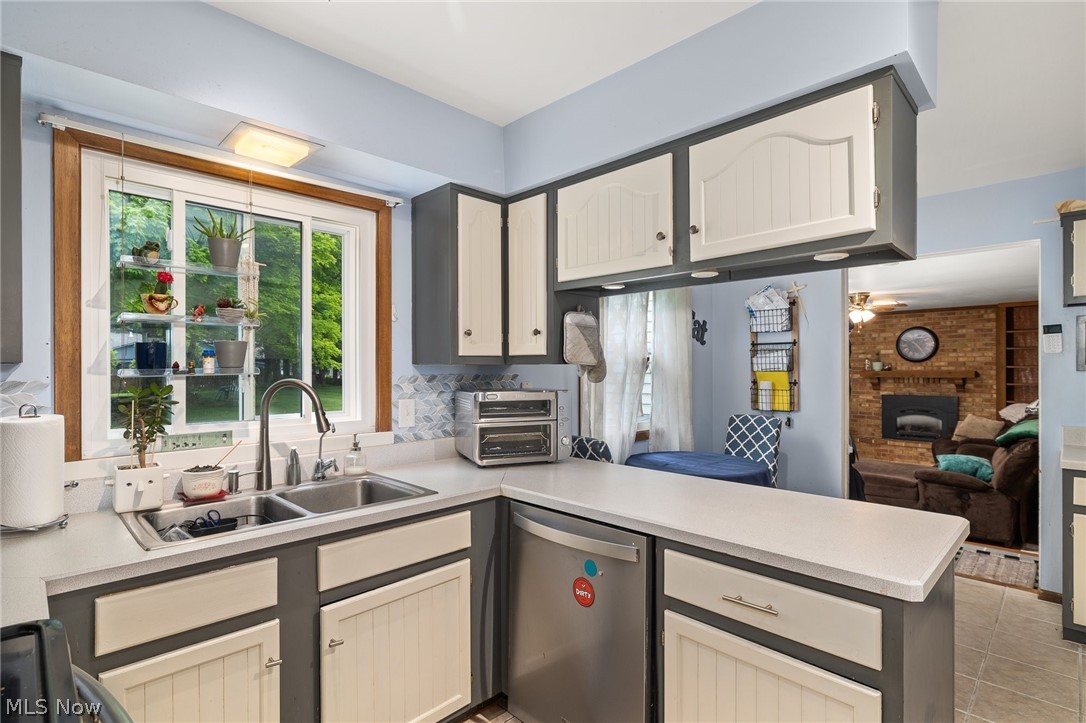 Village/Lexington - Residential