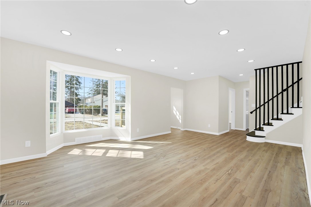 Frank Bauer's Lk View Pk Allot - Residential