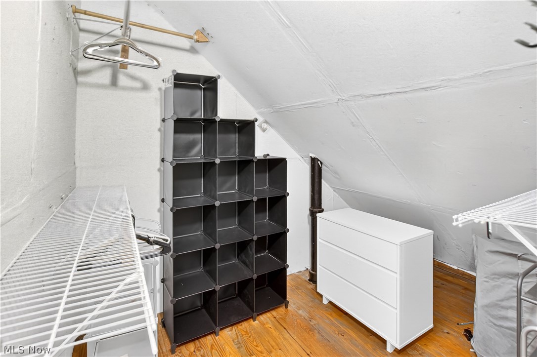 Treuhaft - Residential