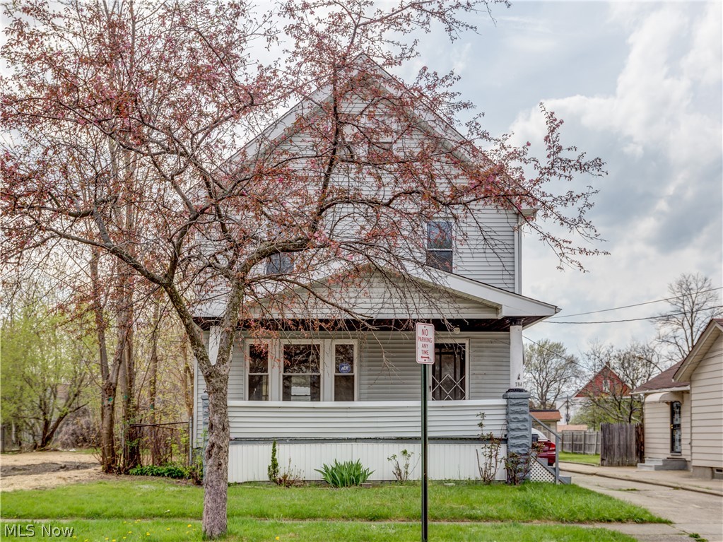 Reasonable Rent in Collinwood area. Apply here: https://goo.gl/3U5TsU . Application fee of $35.00 per adult applies.