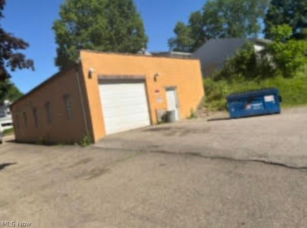 Vaill & Munson - Commercial Sale