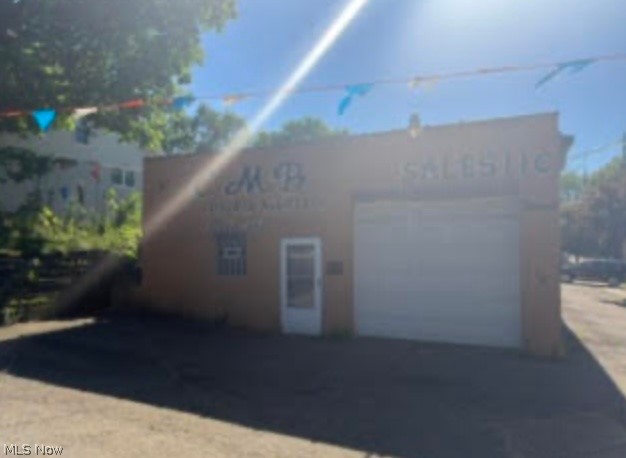 Vaill & Munson - Commercial Sale