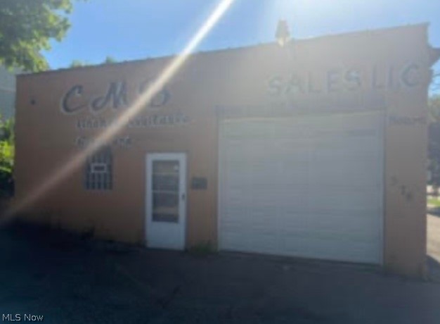 Vaill & Munson - Commercial Sale