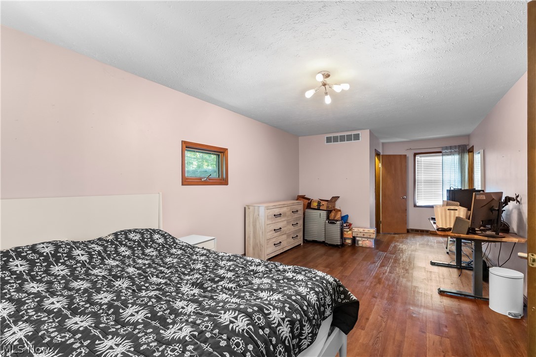 Hallmark Manor Sub 4 - Residential