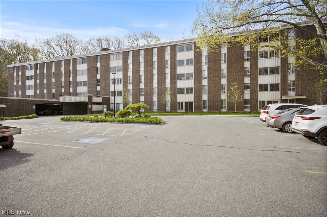 Silver Lake Towers Condo - Residential