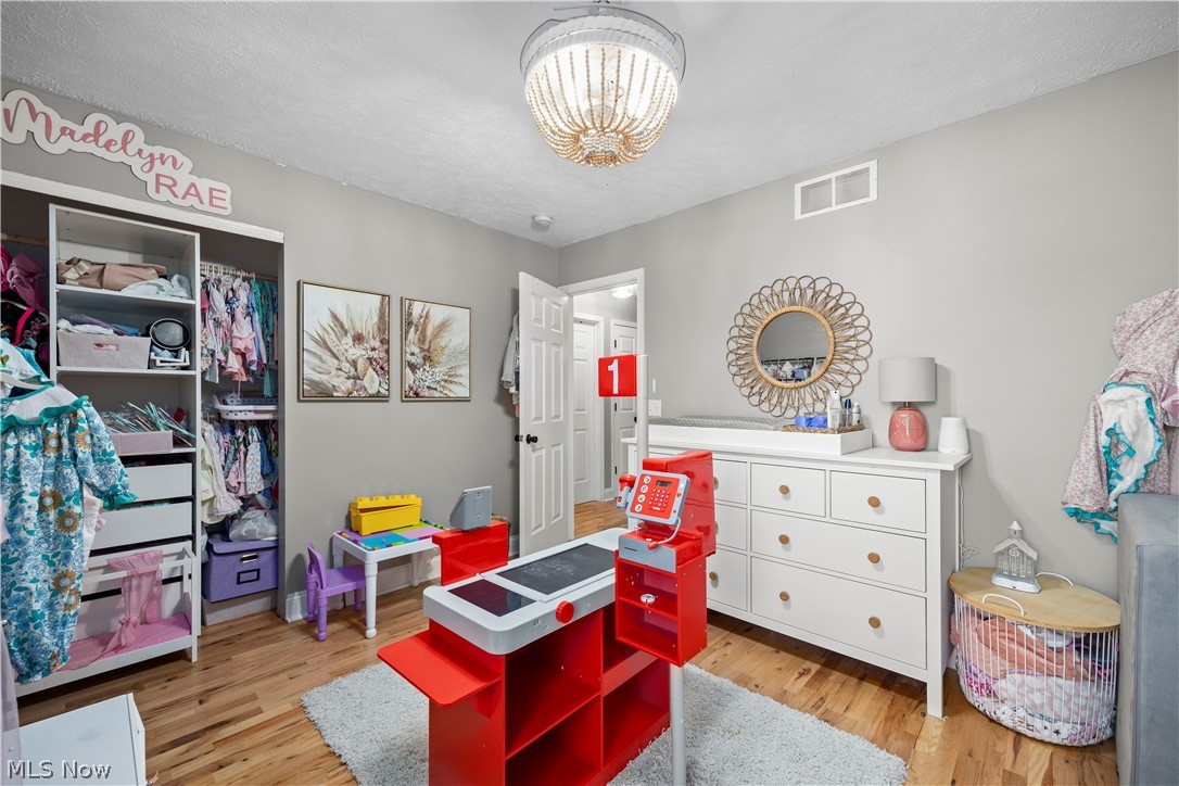 Kinters Sunny Acres 01 - Residential
