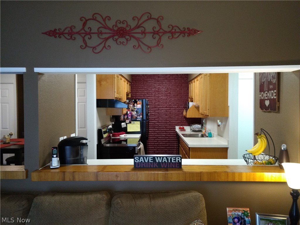 Middle Ridge Comm Condo - Residential