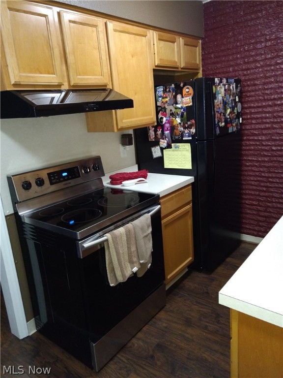 Middle Ridge Comm Condo - Residential
