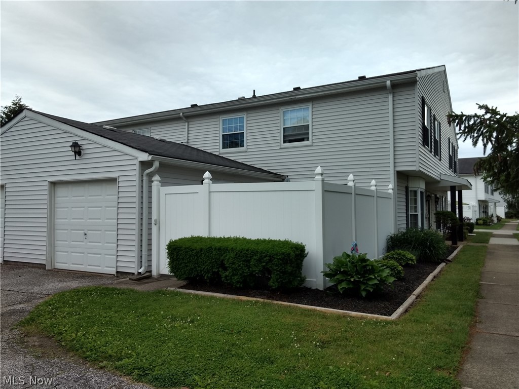 Middle Ridge Comm Condo - Residential