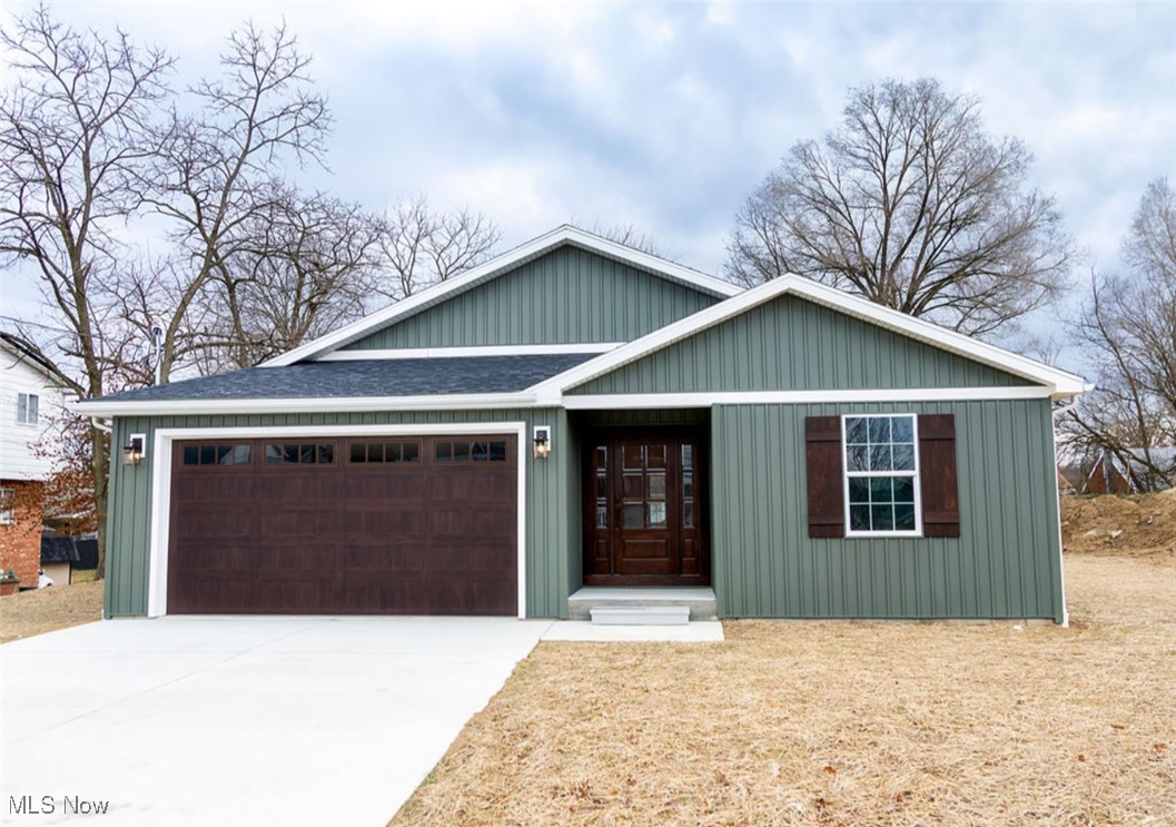 Brand-new and move-in ready in Vienna! This beautifully finished home features 3 bedrooms, 2.5 baths, and an inviting 23’×23’ open-concept living and kitchen area—ideal for both everyday living and entertaining.

Overside 38”x60” shower in master