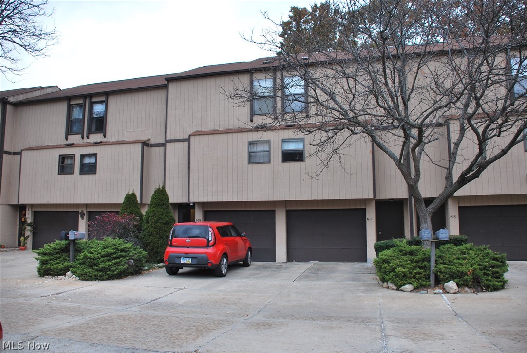 Trail View Terrace Condo - Residential