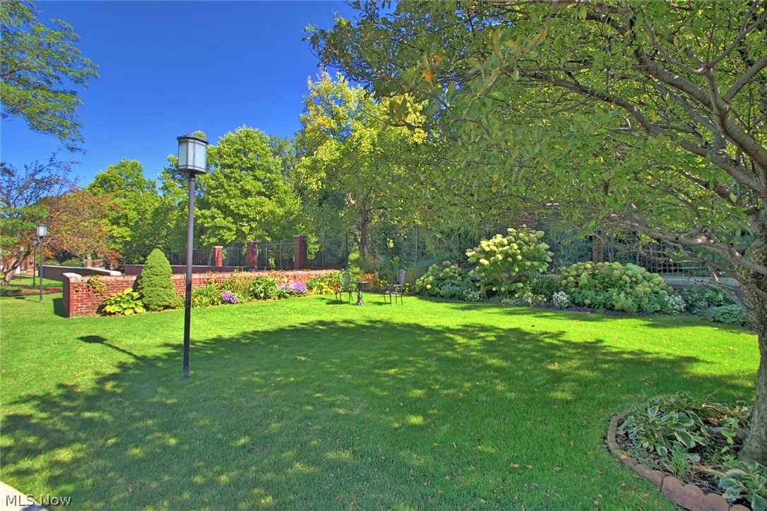 One Bratenahl Place Condo - Residential