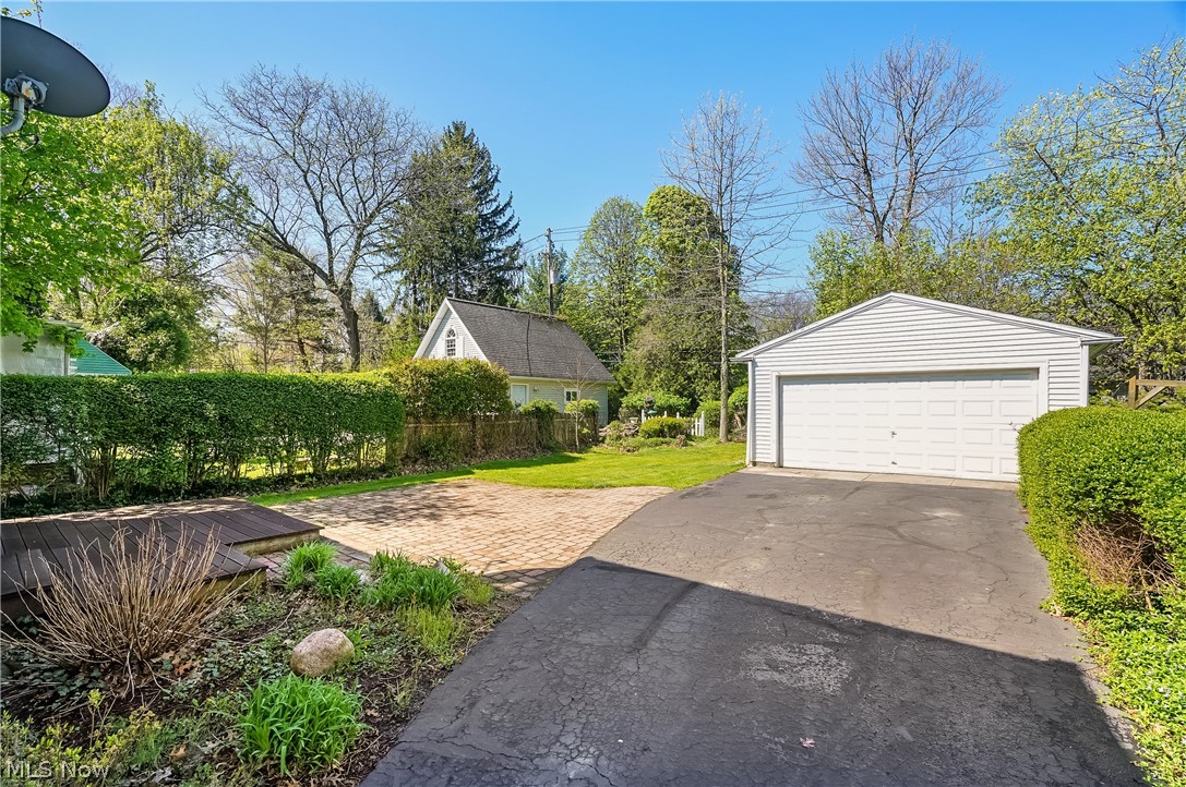 Crestwood - Residential