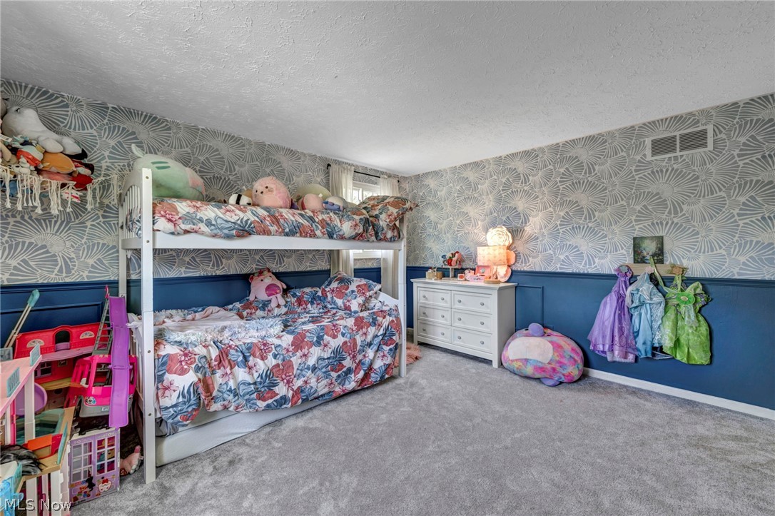 Creekside Vill - Residential