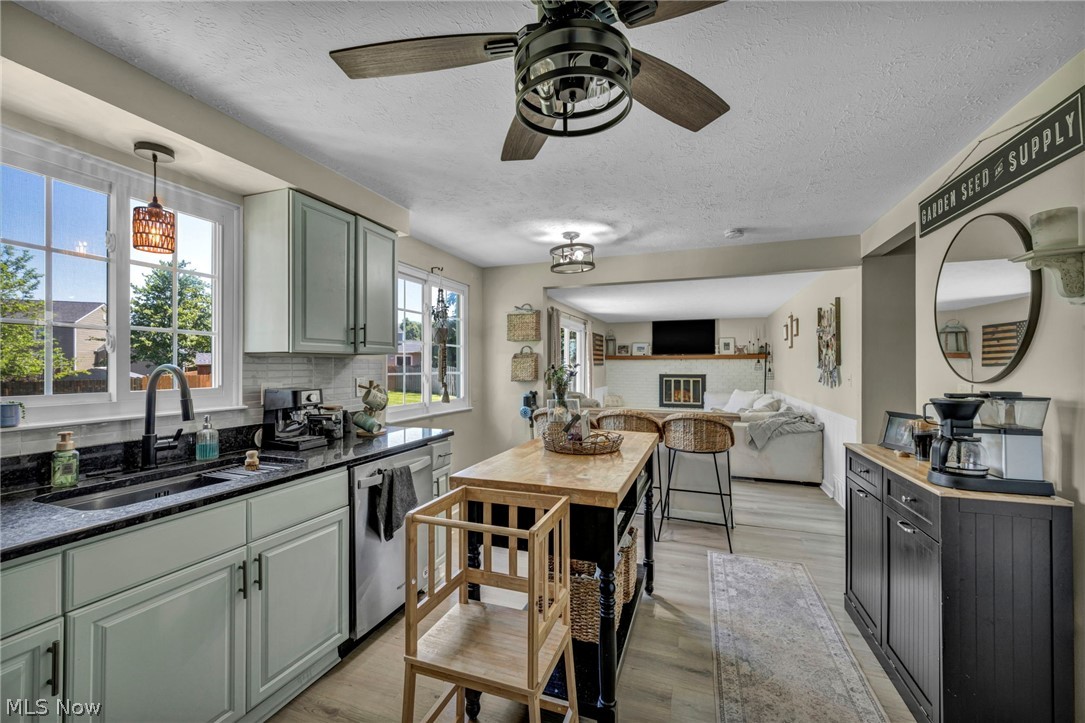 Creekside Vill - Residential