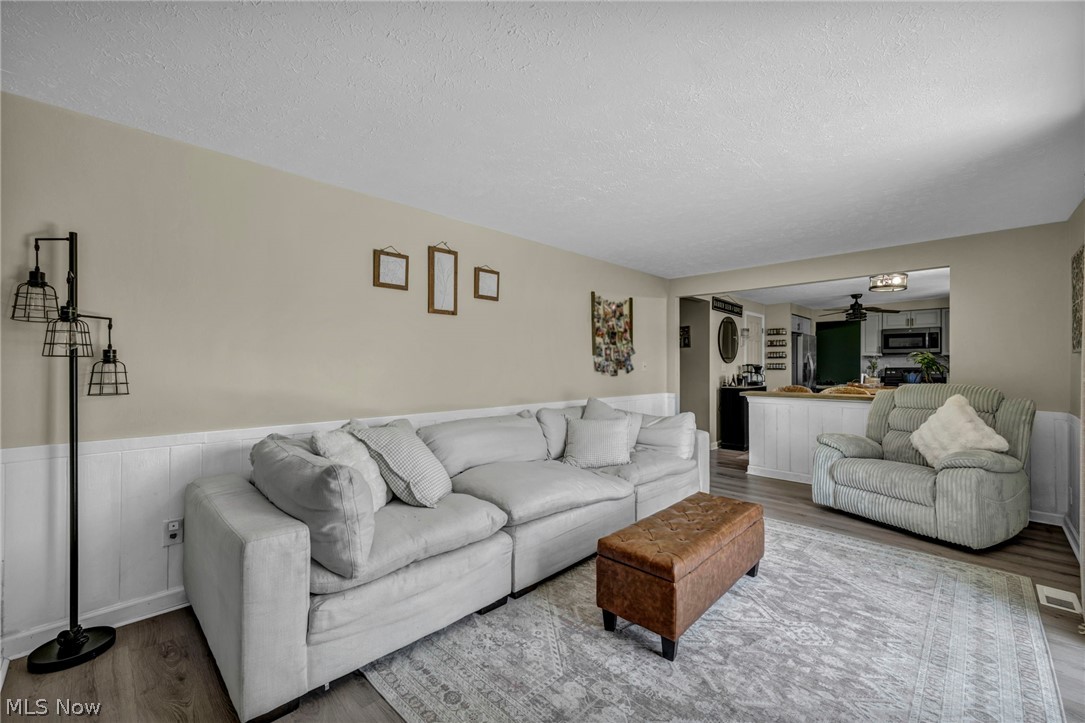 Creekside Vill - Residential