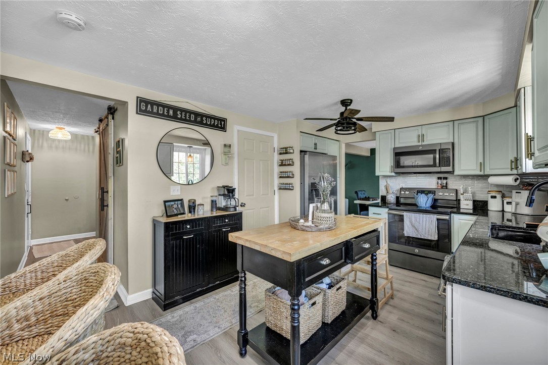 Creekside Vill - Residential