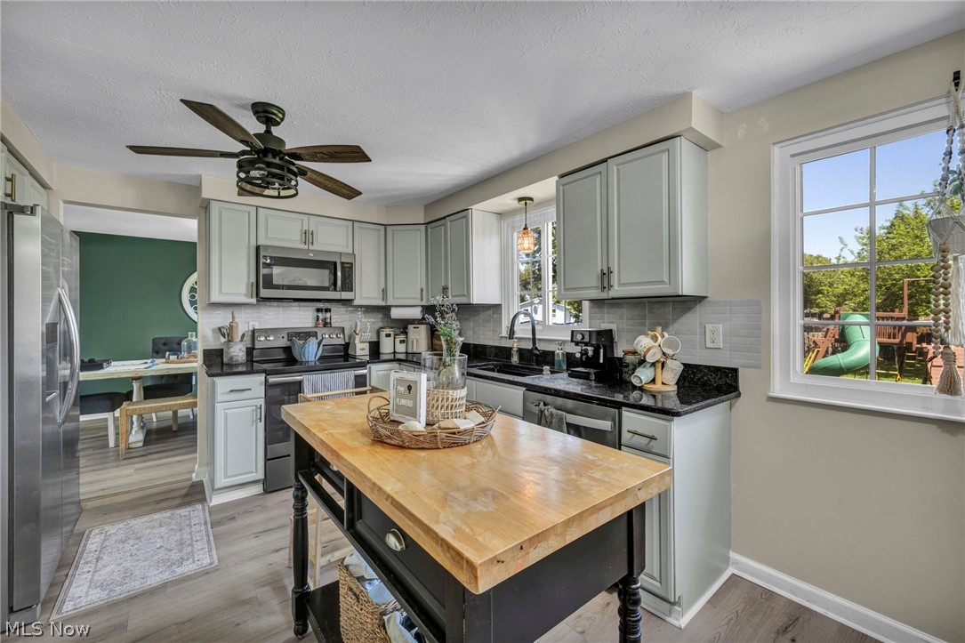 Creekside Vill - Residential