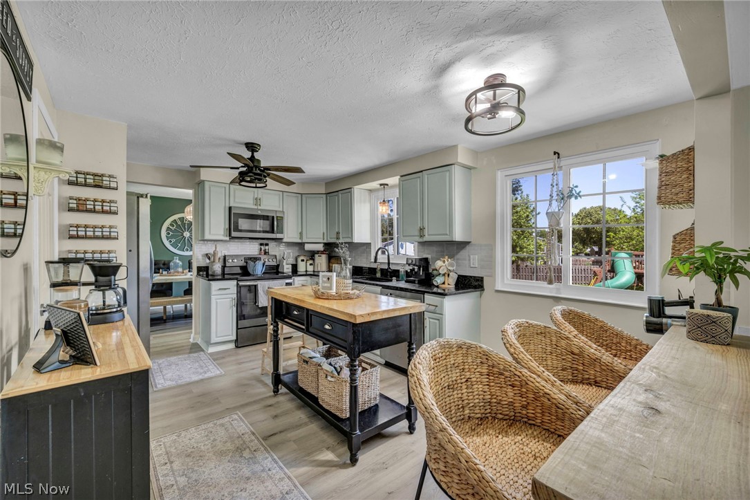 Creekside Vill - Residential