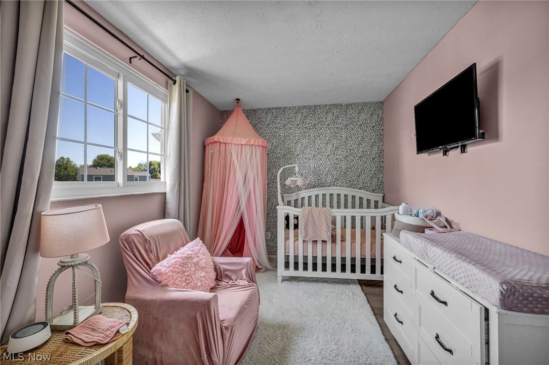 Creekside Vill - Residential