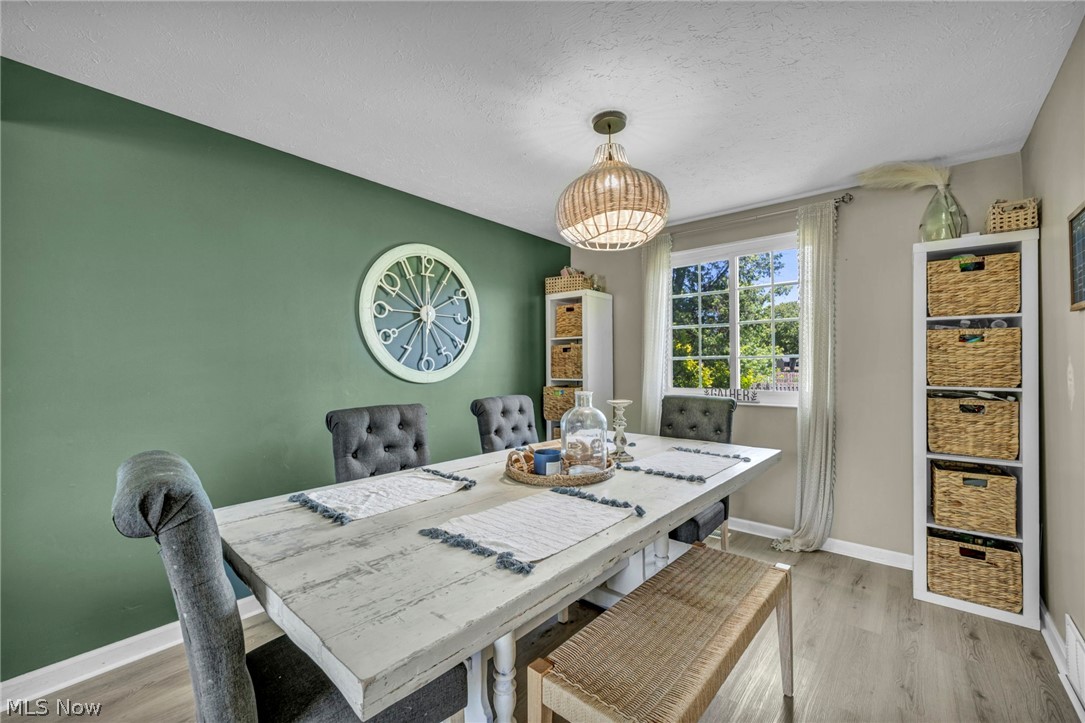 Creekside Vill - Residential