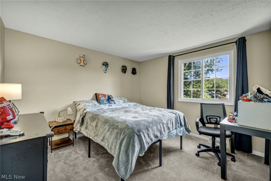 Creekside Vill - Residential